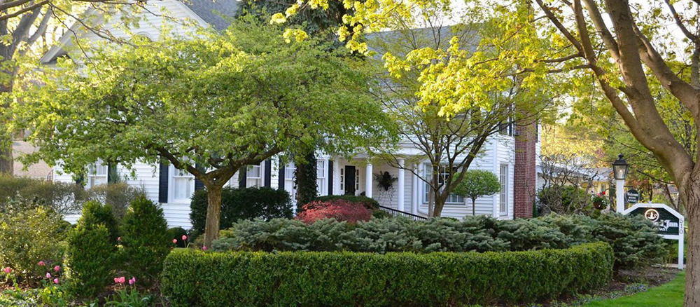 Wickwood Inn Saugatuck Exterior photo
